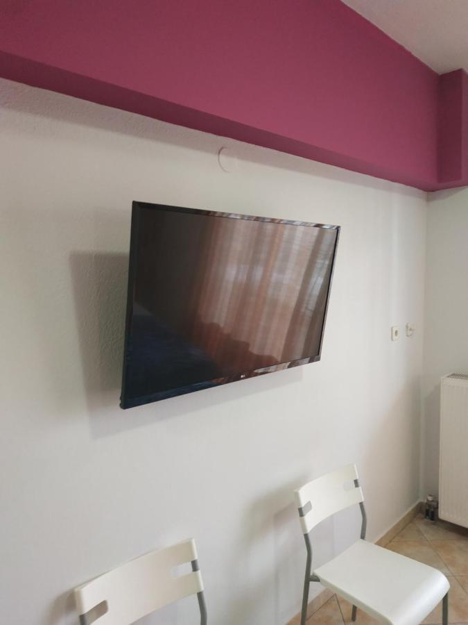 G M 6 Rooms Kentro In The Heart Of The City Larissa Exterior photo